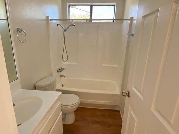 3rd image of 3323 Cazador St #201