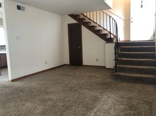 2106 W Woodriver Dr #6, Carbondale, IL 62901