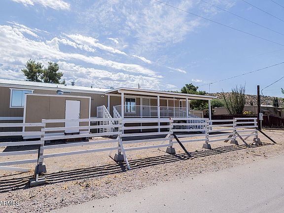 2nd image of 871 N Stagecoach Drive