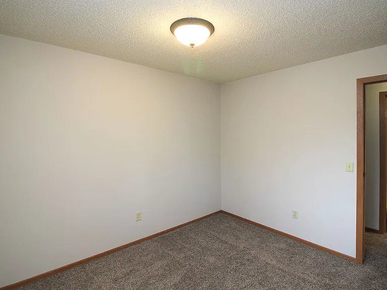 Terrace Hills Apartments — Photo 10