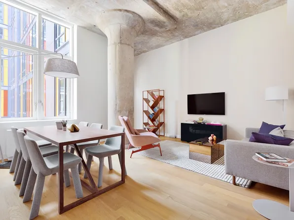 43-22 Queens Street image 2 of 12