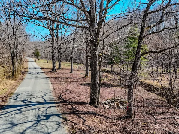 375 Roanoke Creek Rd, Collinwood, TN 38450