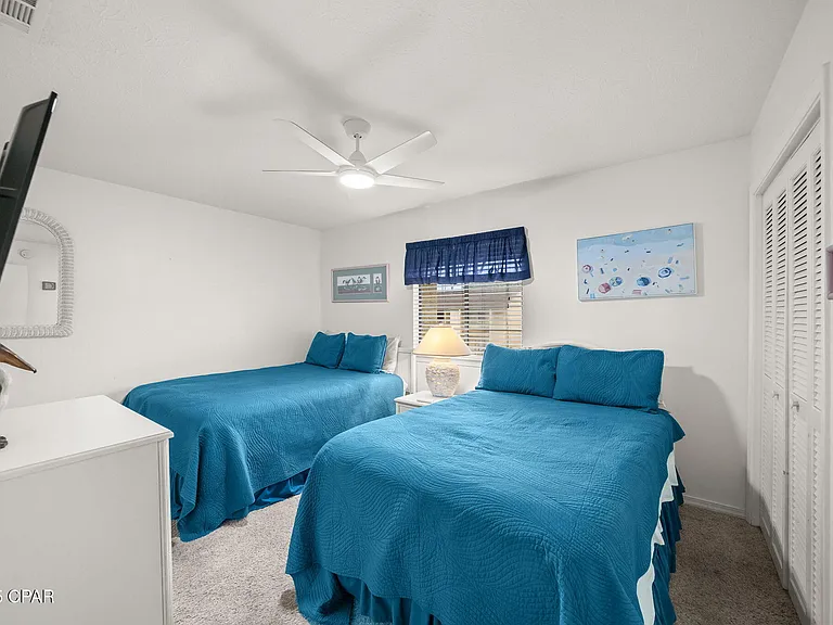 133 W Leslie Ln — Photo 14