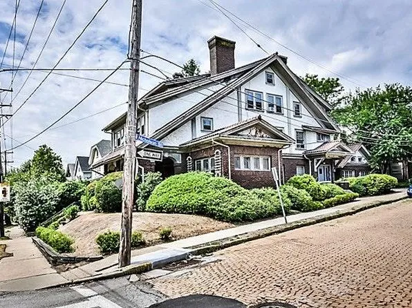 5922 Nicholson St #3, Pittsburgh, PA 15217