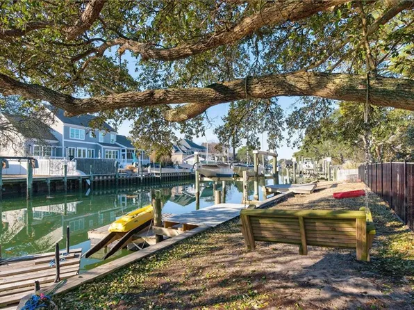 2905 Lynnhaven Dr, Virginia Beach, VA 23451