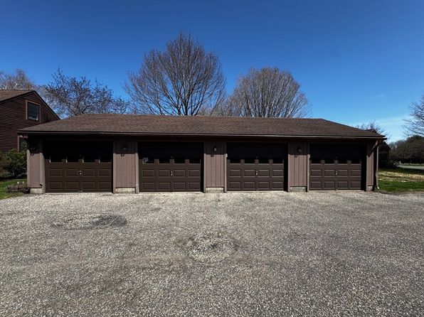 6 Adams Ct #B, South Deerfield, MA 01373