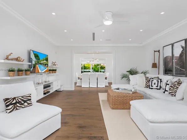 2575 Pine Tree Dr, Miami Beach, FL 33140