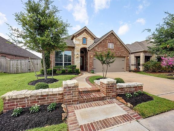 3rd image of 19311 Blueberry Cedar Dr