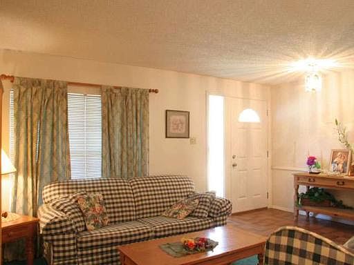 2nd image of 10434 HARBOR SPRING DR