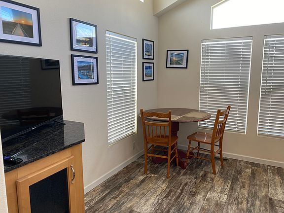2nd image of 113 S Harold St #11