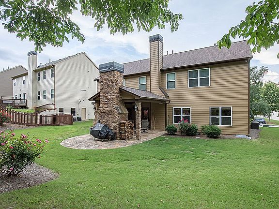 2nd image of 6150 Vista Crossing Way