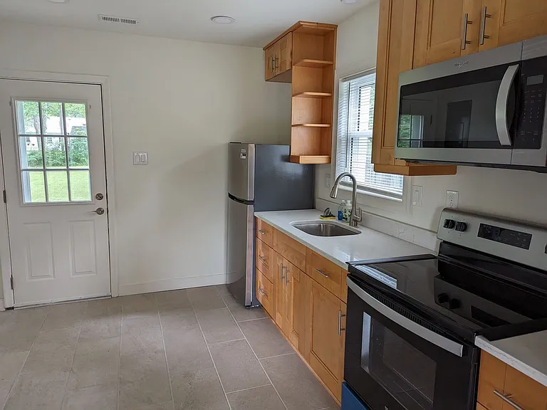 6018 Club Rd #B — Photo 5