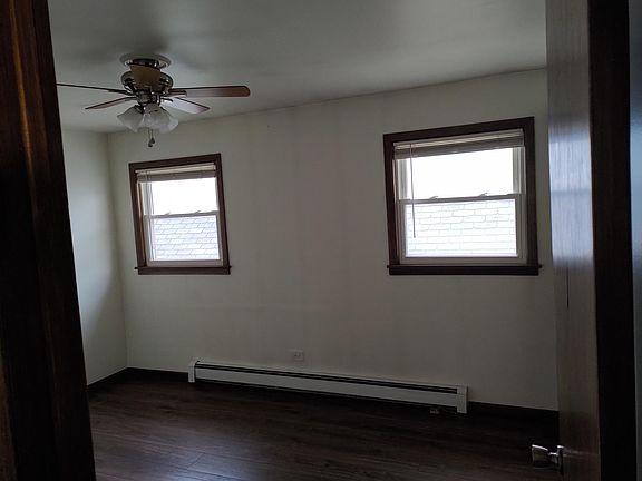 4th image of 5055 W Ainslie St