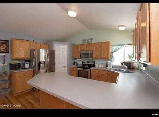5th image of 6080 W Park Ln
