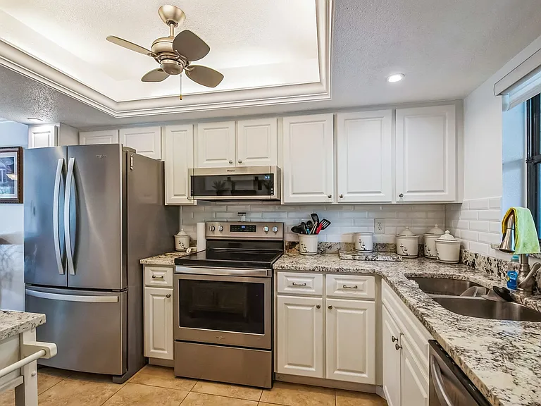 104 Capri Isles Blvd #304 — Photo 8