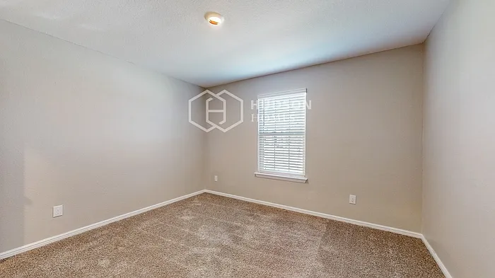 16537 Milwaukee St — Photo 15