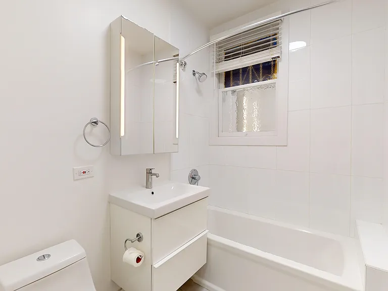 3201 Octavia St #304 — Photo 13