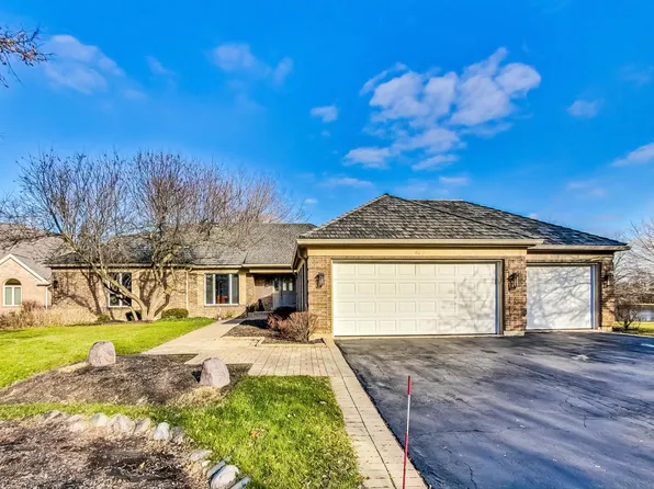 4617 Forest Edge Ln, Long Grove, IL 60047