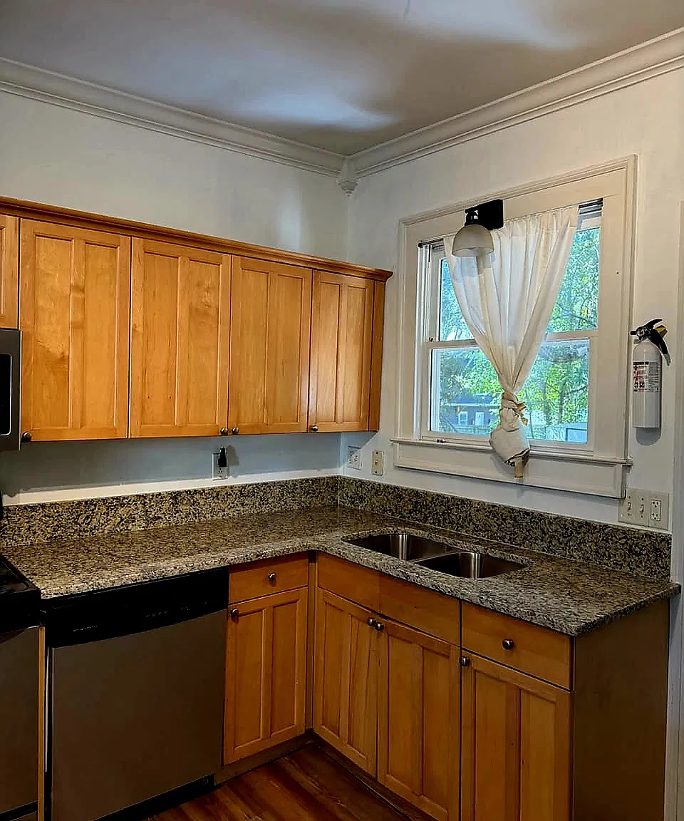 2 bed, 984 sqft, $2,000 — Photo 3