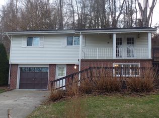 49 Terrace View Dr, Morgantown, WV 26508