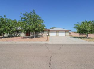 220 S Forest Knoll St, Ridgecrest, CA 93555