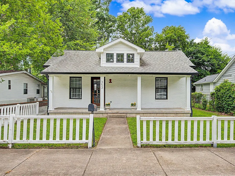 353 9th Ave N