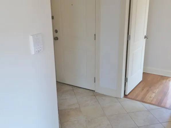 2450 Lemoine Avenue image 5 of 7