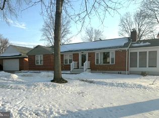 910 Mount Zion Rd, Lebanon, PA 17046