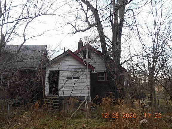17604 Russell