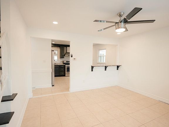 4th image of 3 Parker Ave