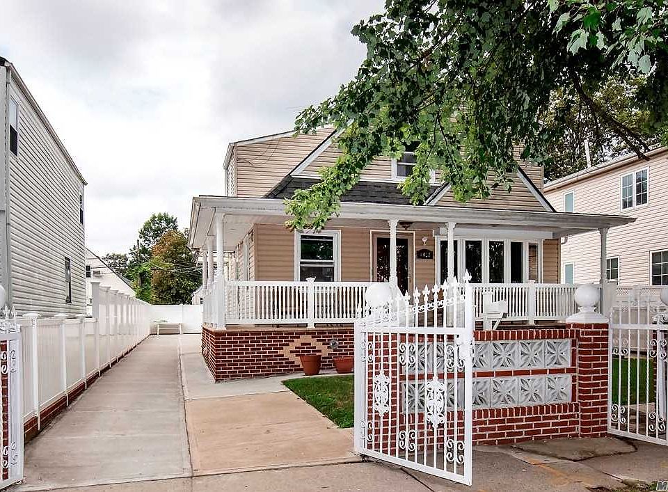 1st image of 8022 261st St
