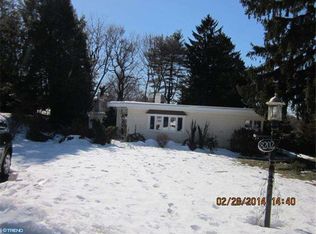 8202 Macarthur Rd, Wyndmoor, PA 19038