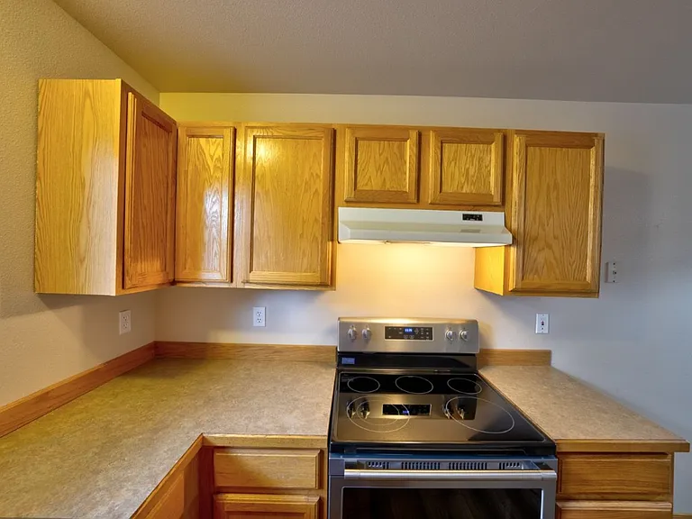 1133 NE Hidden Valley Dr #A-D — Photo 5