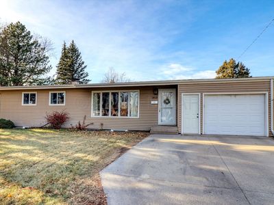 1813 19th St S, Moorhead, MN, 56560