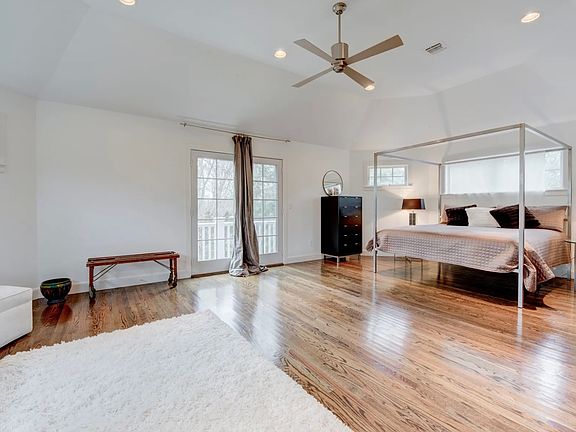 5th image of 10 Bull Pasture Ln