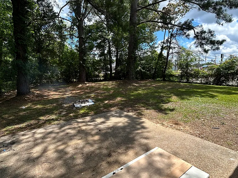 3920 Oaklawn Dr — Photo 14