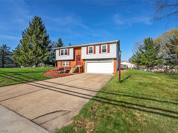 2nd image of 4795 Fishcreek Rd