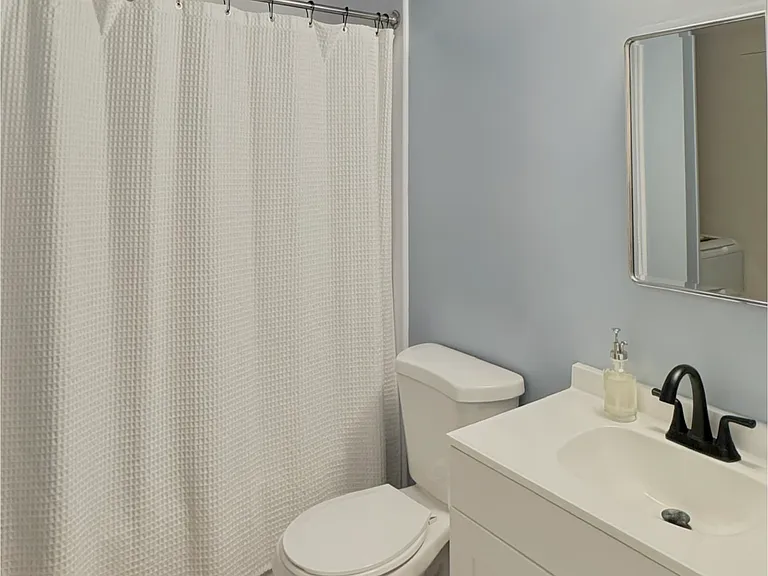 7713 Crown Crest Ct — Photo 20