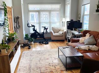 3216 N Racine Ave #FR1, Chicago, IL 60657