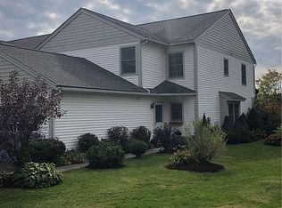 87 Saybrook Rd, Essex Junction, VT 05452