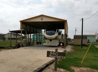 660 Bluewater St, Bay City, TX 77414