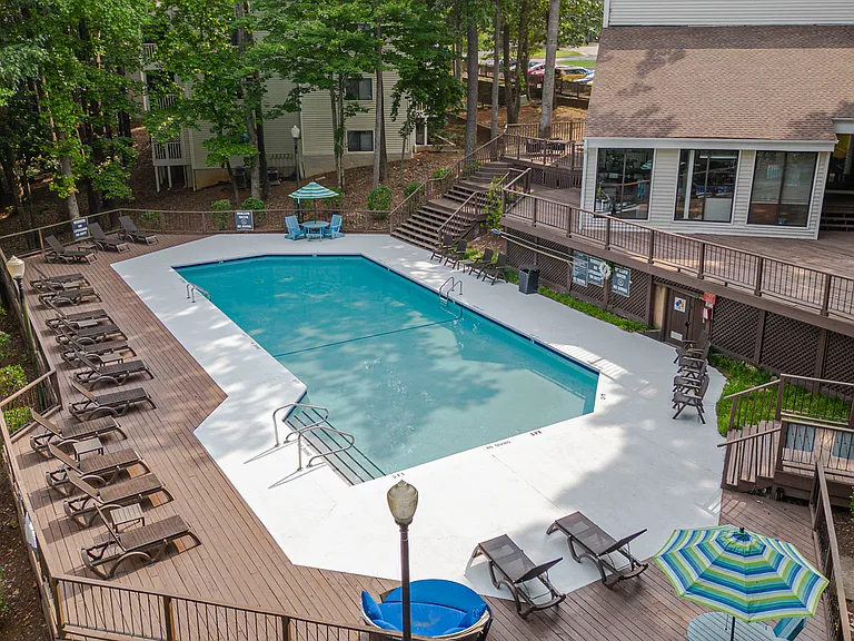 Lake Lynn Reserve Apartments — Photo 5