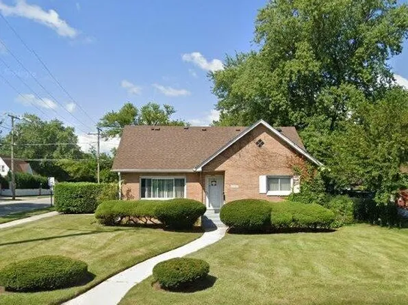 1000 N Lewis Ave, Waukegan, IL 60085