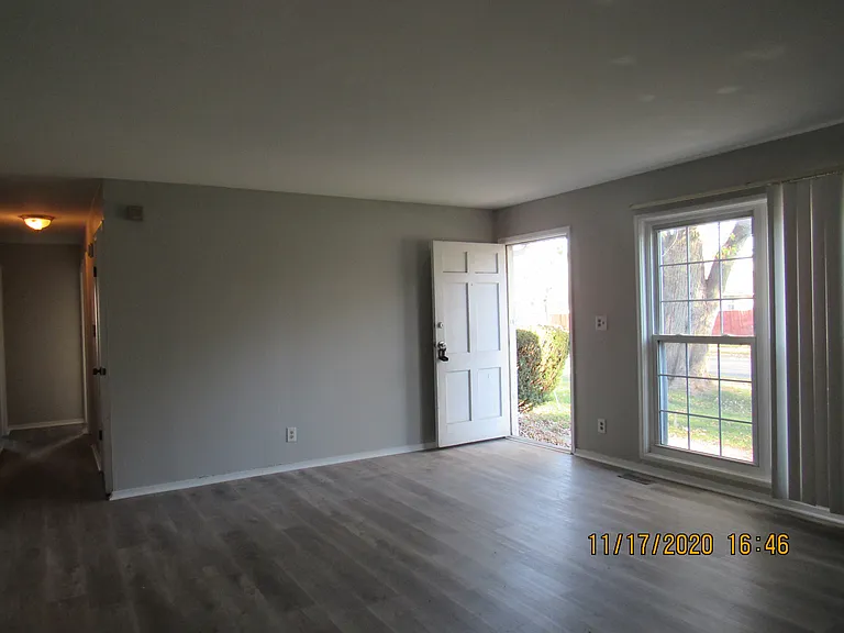 3540 Dubarry Ct — Photo 9