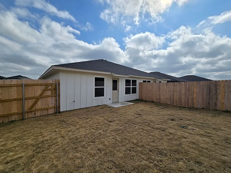 807 Wax Myrtle Ct #A/B — Photo 19