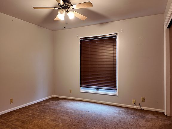 5th image of 68160 Vineyard Rd #2