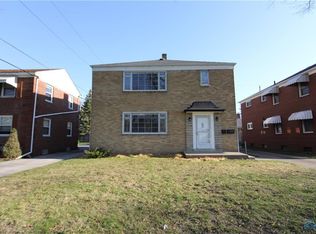 2158 Fairfax Rd, Toledo, OH 43613