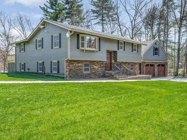 23 Lane Rd, Pelham, NH 03076