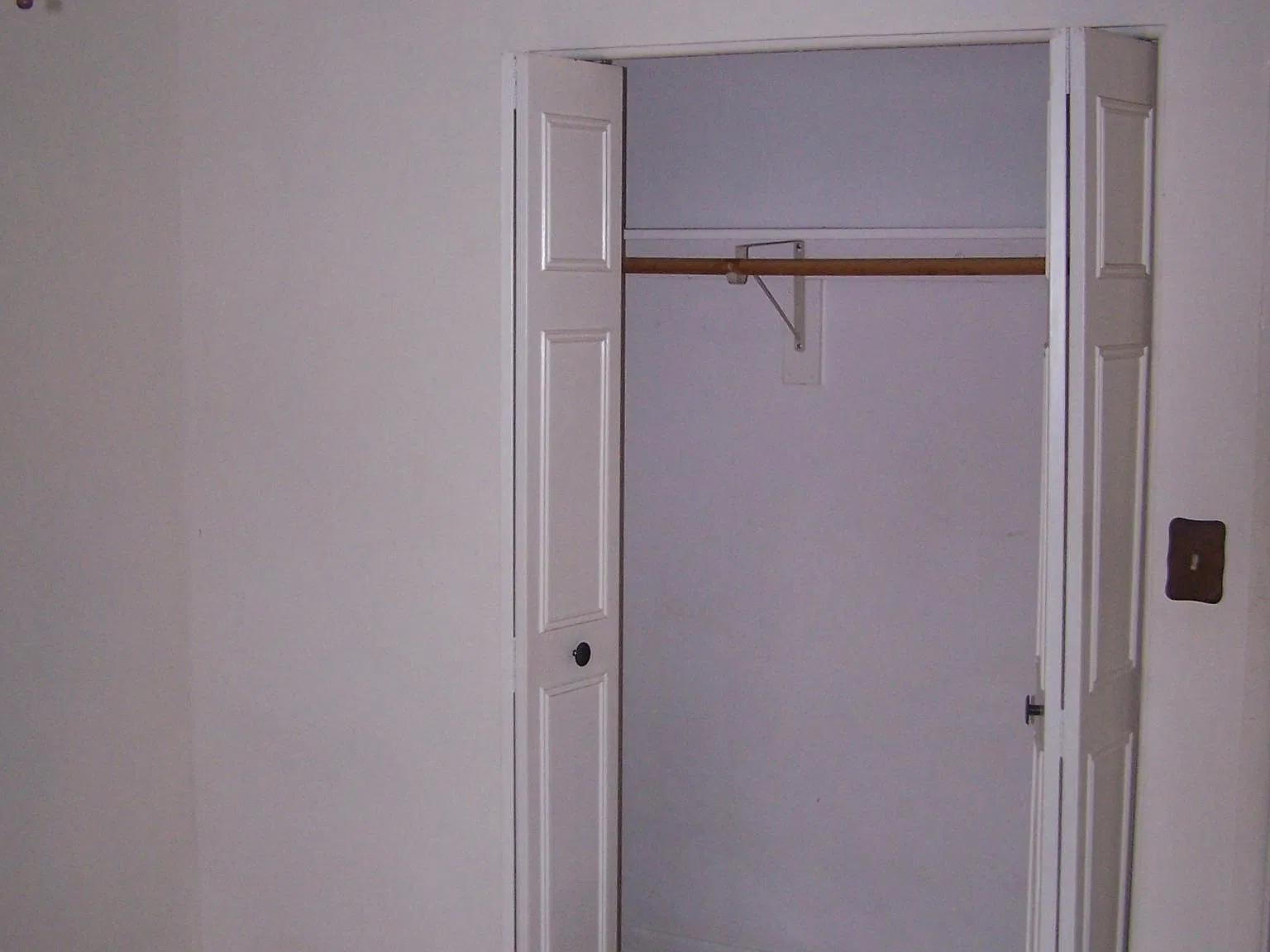2 bed, 800 sqft, $1,490 — Photo 4