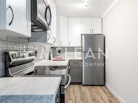 4th image of 2809 N Los Felices Cir E #212